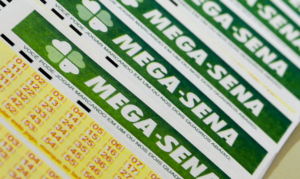 Dois apostadores de MS acertam a quina e levam R$ 32,6 mil cada
